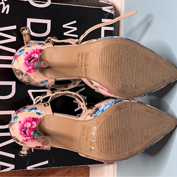Floral heels - Picture 4 of 4